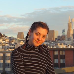 Meet your Posher, Elizabeth